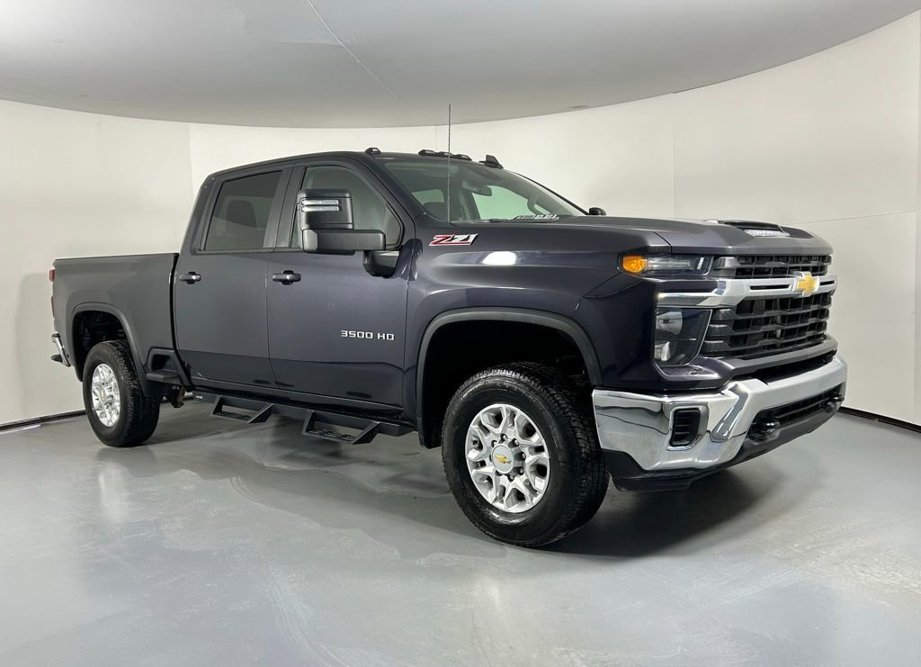 Used 2024 Chevrolet Silverado 3500 LT w/ Z71 Off-Road Package AWD/4WD video 1