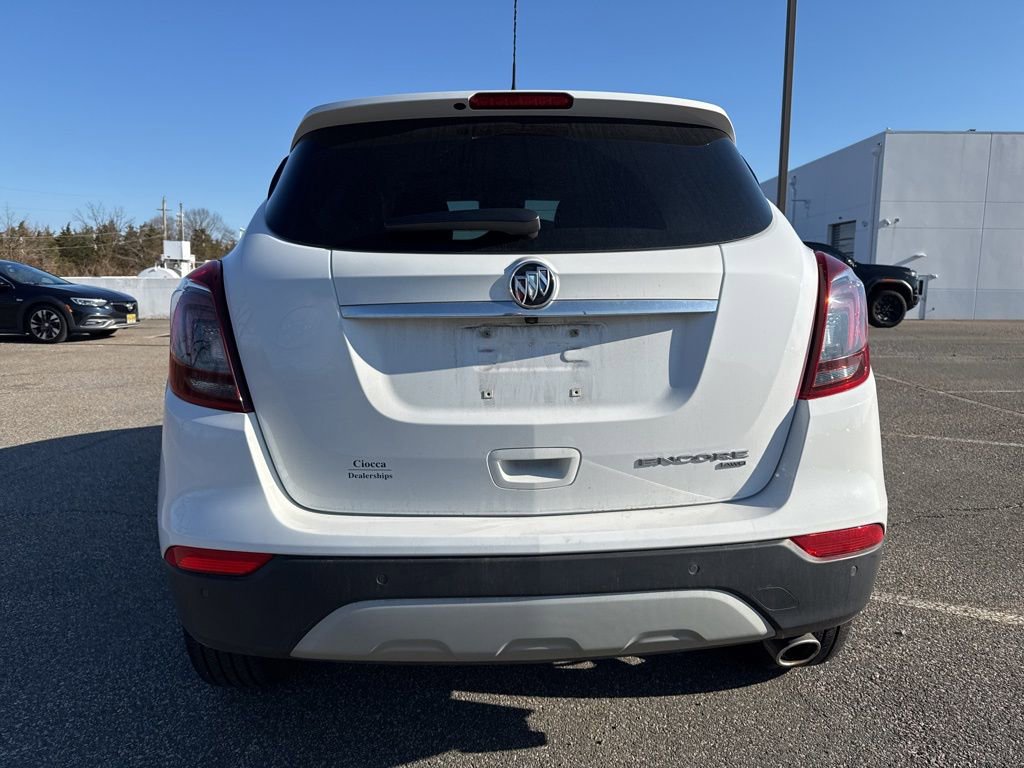 Used 2022 Buick Encore Preferred w/ Safety Package II image 8