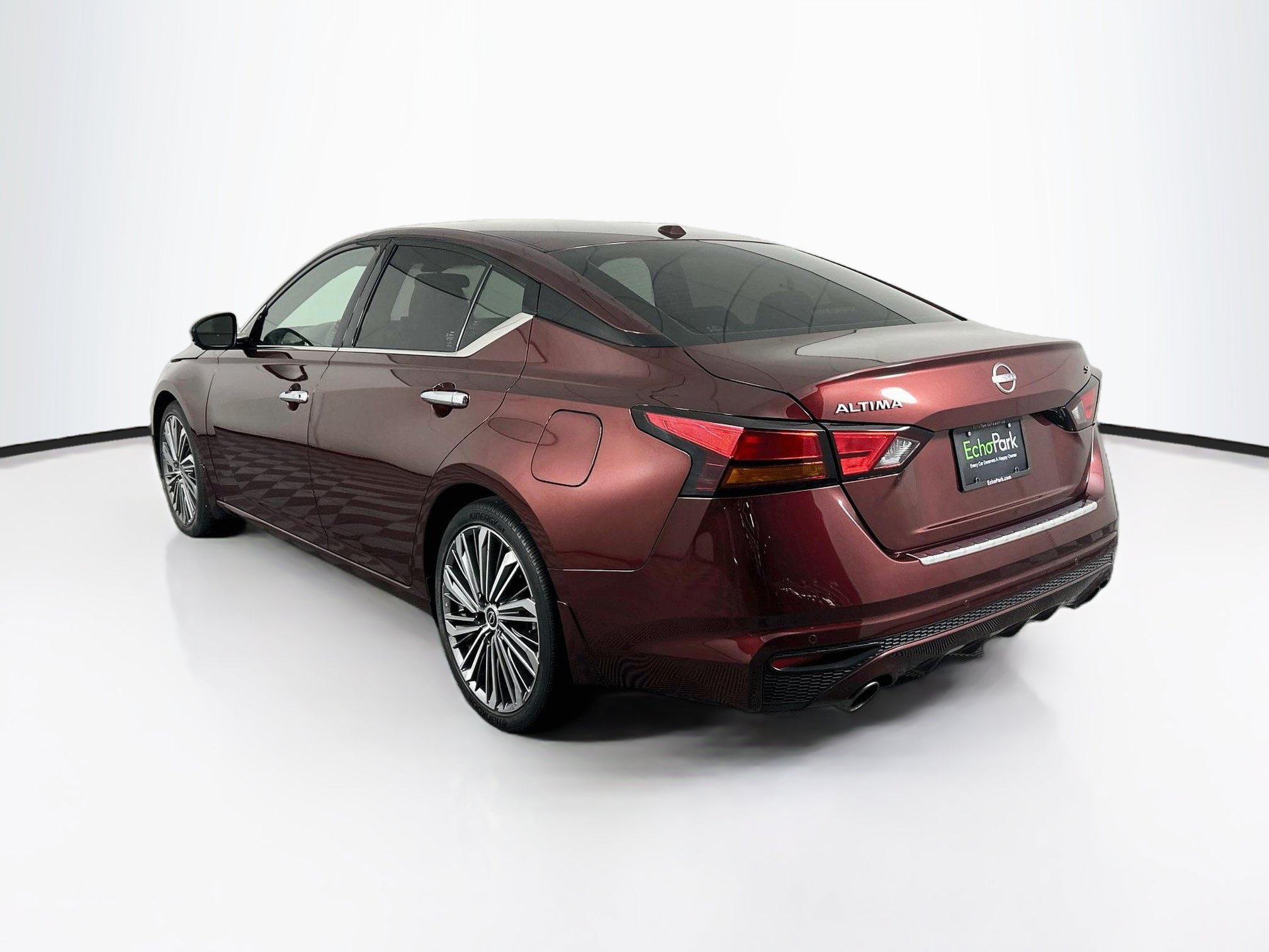 Used 2023 Nissan Altima 2.5 SL FWD image 5