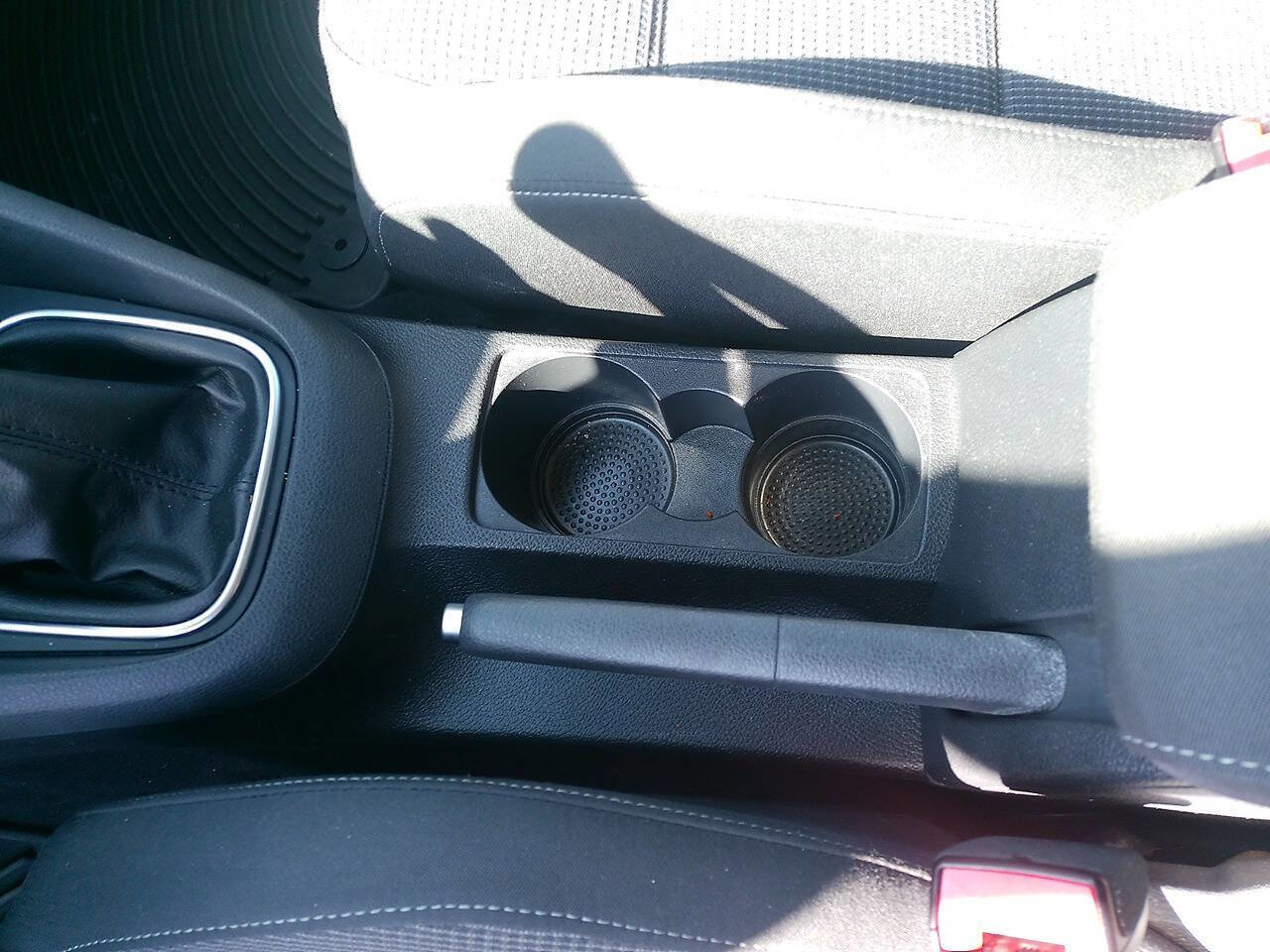 Used 2013 Volkswagen Golf 2-Door image 30