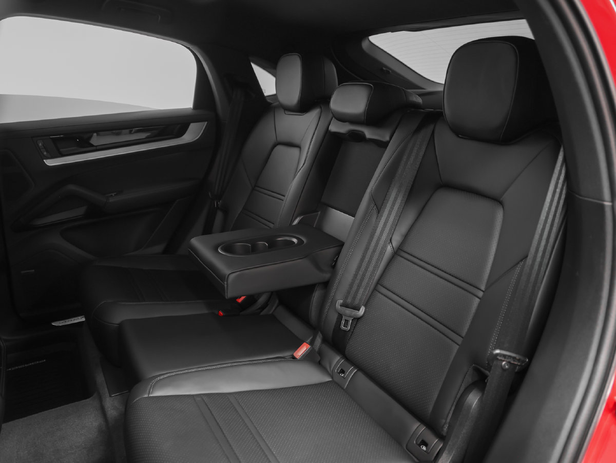 Certified 2026 Porsche Cayenne S AWD/4WD image 45