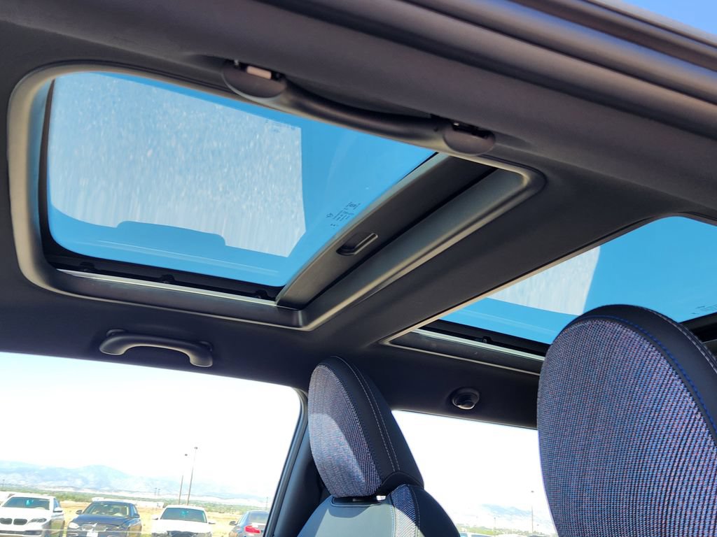New 2026 MINI Cooper 2-Door Hardtop FWD image 18