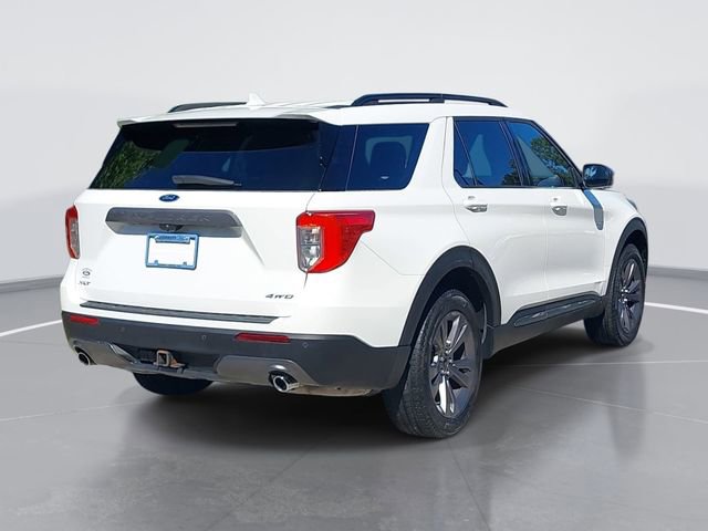 Certified 2022 Ford Explorer XLT w/ Equipment Group 202A AWD/4WD image 3