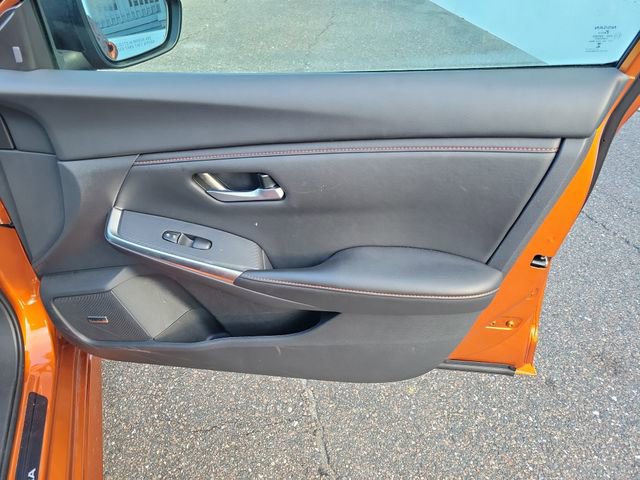 Used 2025 Nissan Sentra SR w/ SR Premium Package image 35