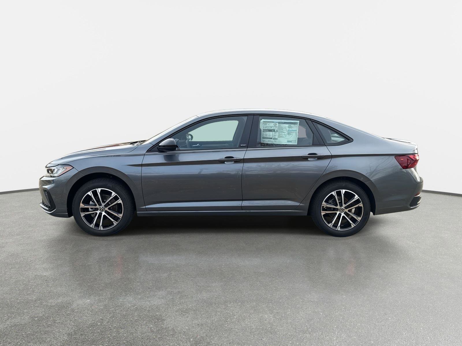 Used 2025 Volkswagen Jetta Sport image 8