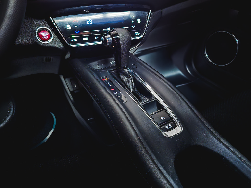 Used 2017 Honda HR-V EX image 28