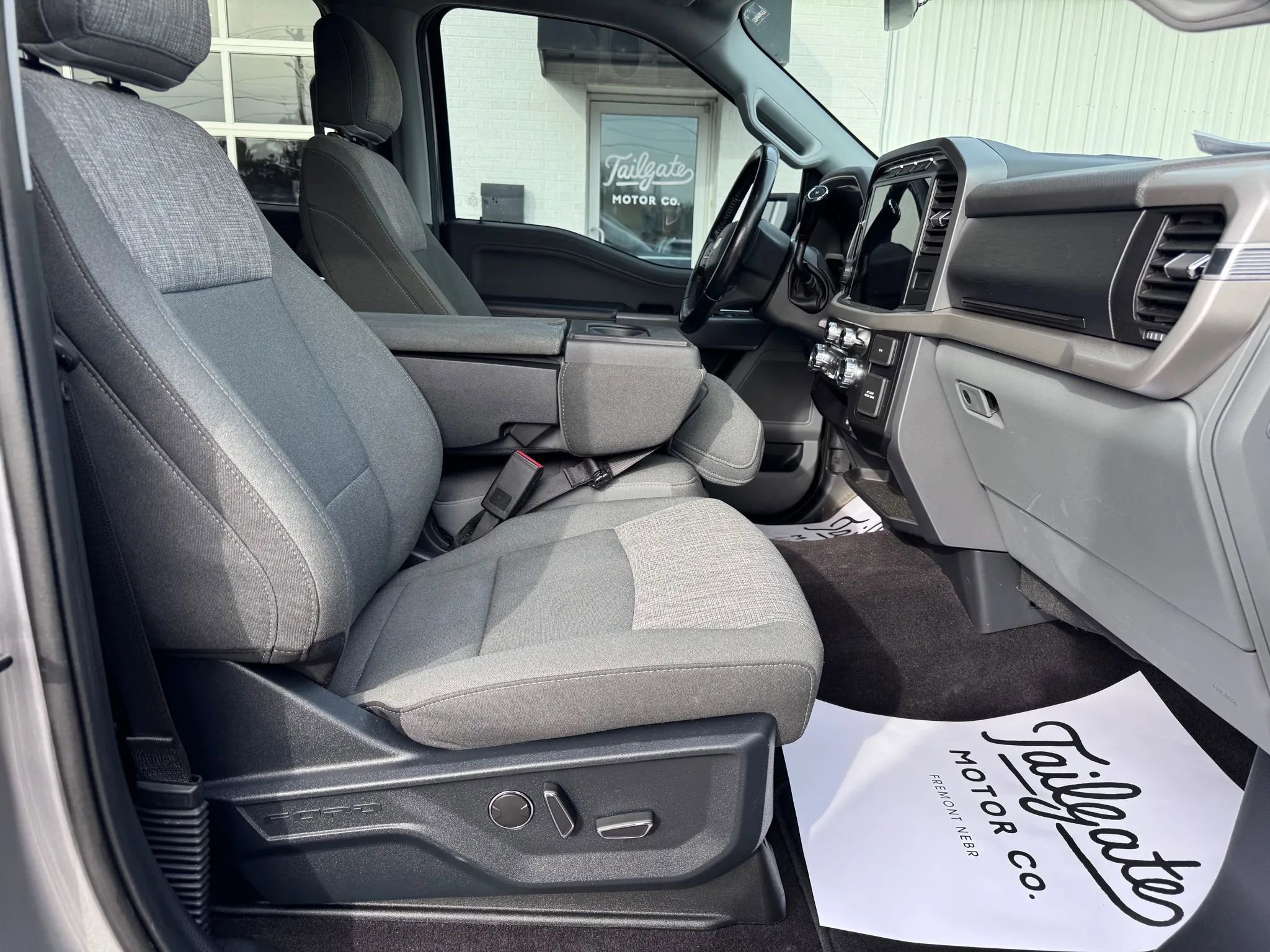 Used 2021 Ford F150 XLT w/ Equipment Group 302A High image 12