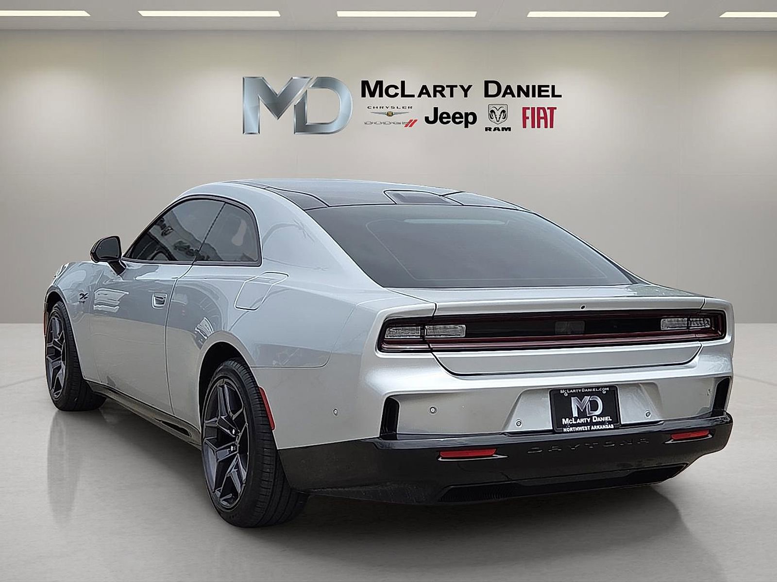 Used 2024 Dodge Charger Daytona R/T w/ Plus Group AWD/4WD image 4