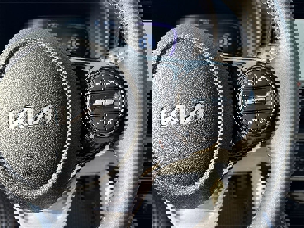 New 2025 Kia Soul EX image 21