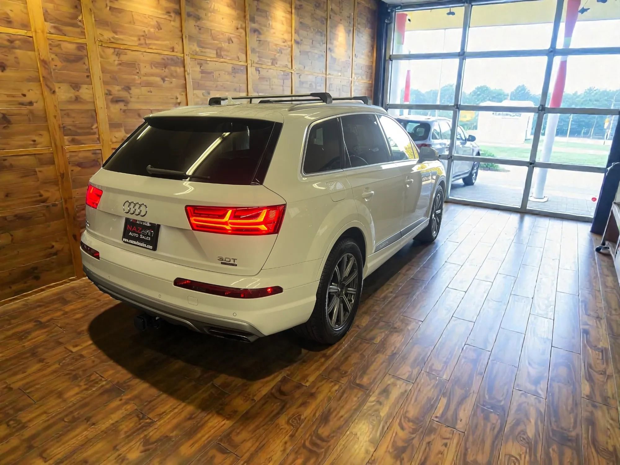 Used 2017 Audi Q7 3.0T Premium AWD/4WD image 7