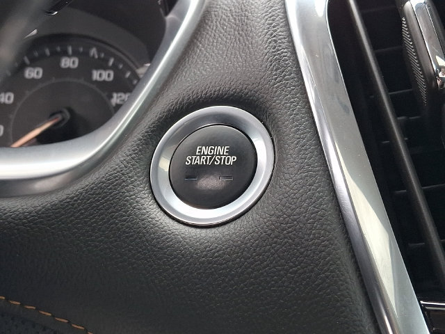 Used 2018 Chevrolet Traverse Premier w/ Redline Edition AWD/4WD image 21