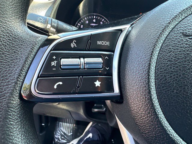 Used 2022 Kia Forte LXS FWD image 17