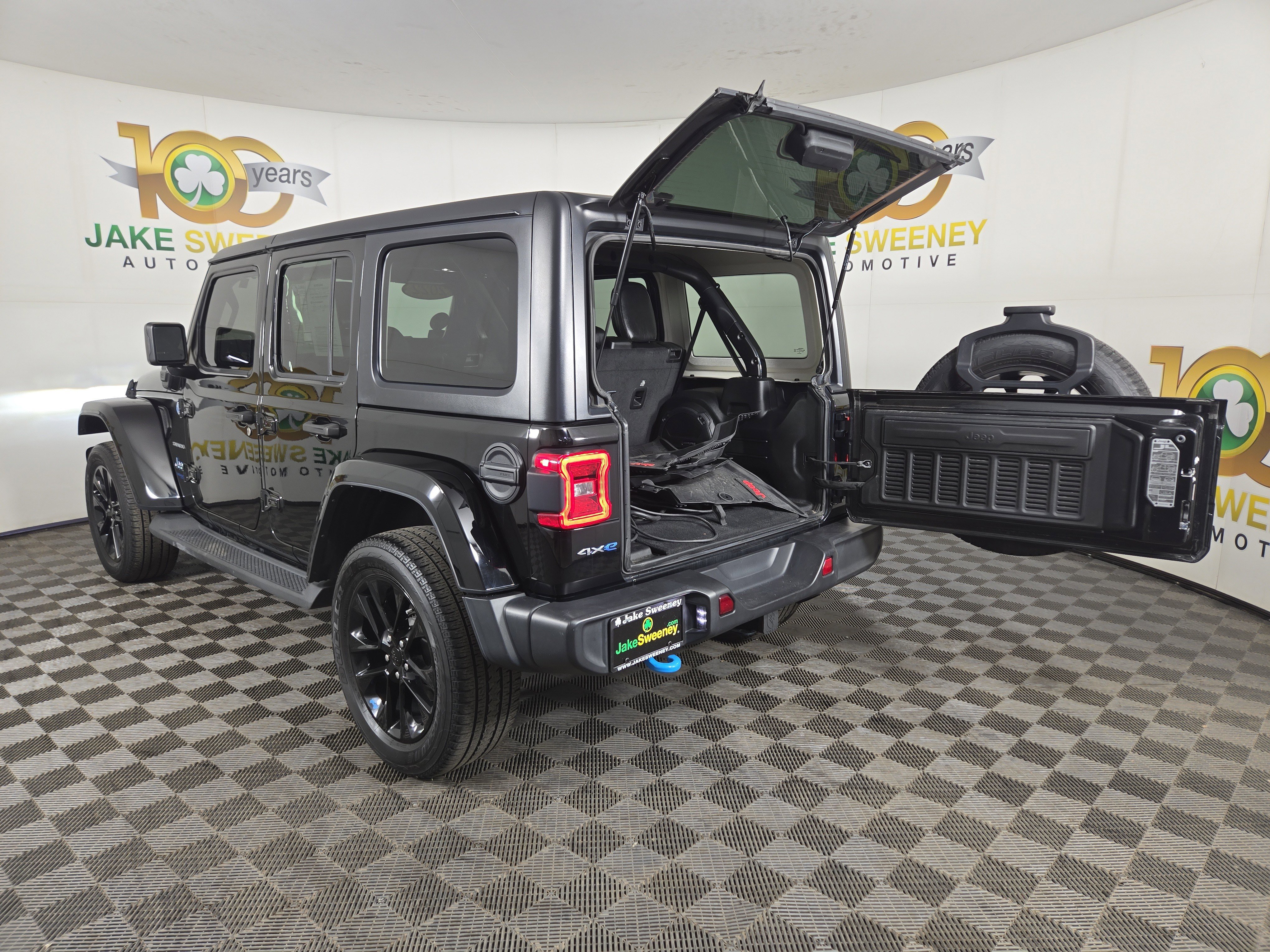 Certified 2022 Jeep Wrangler Unlimited Sahara image 32