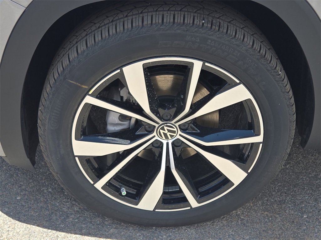 New 2025 Volkswagen Atlas SEL Premium R-Line image 13