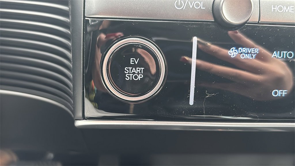 Certified 2025 Hyundai Ioniq 5 SE image 22