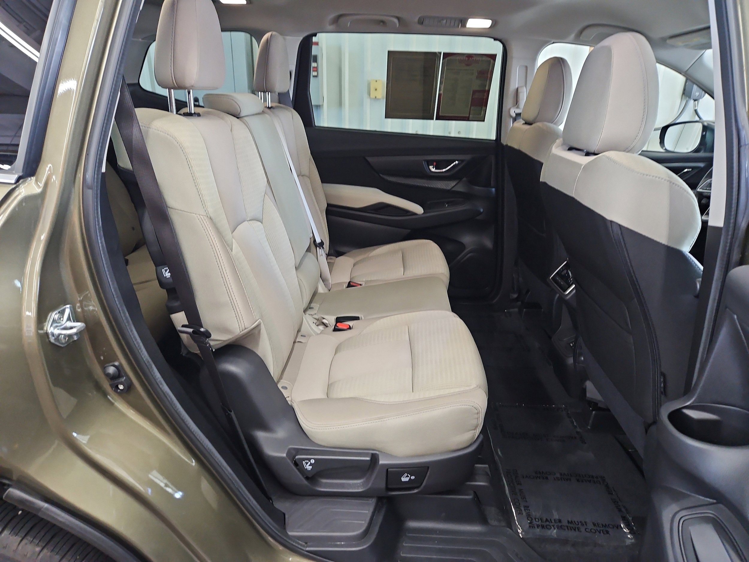 Used 2025 Subaru Ascent Premium AWD/4WD image 11