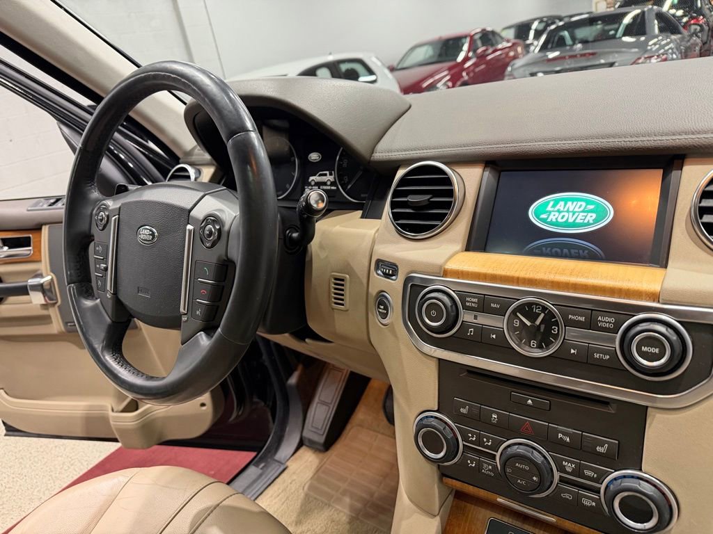 Used 2014 Land Rover LR4 HSE AWD/4WD image 52
