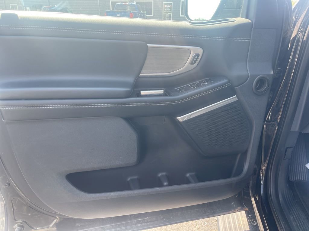 Used 2025 Ford Expedition Max Platinum AWD/4WD image 14