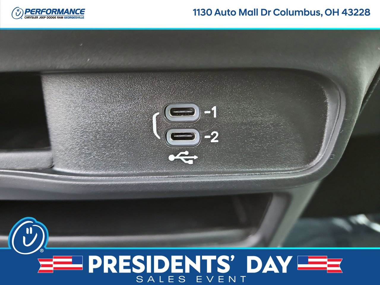 New 2026 Chrysler Pacifica Select w/ S Appearance Package image 28