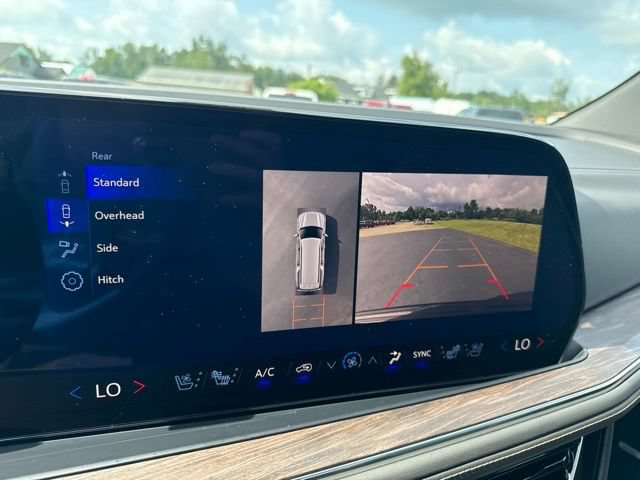 New 2026 Chevrolet Suburban Premier w/ Sun And Tow Package AWD/4WD image 33