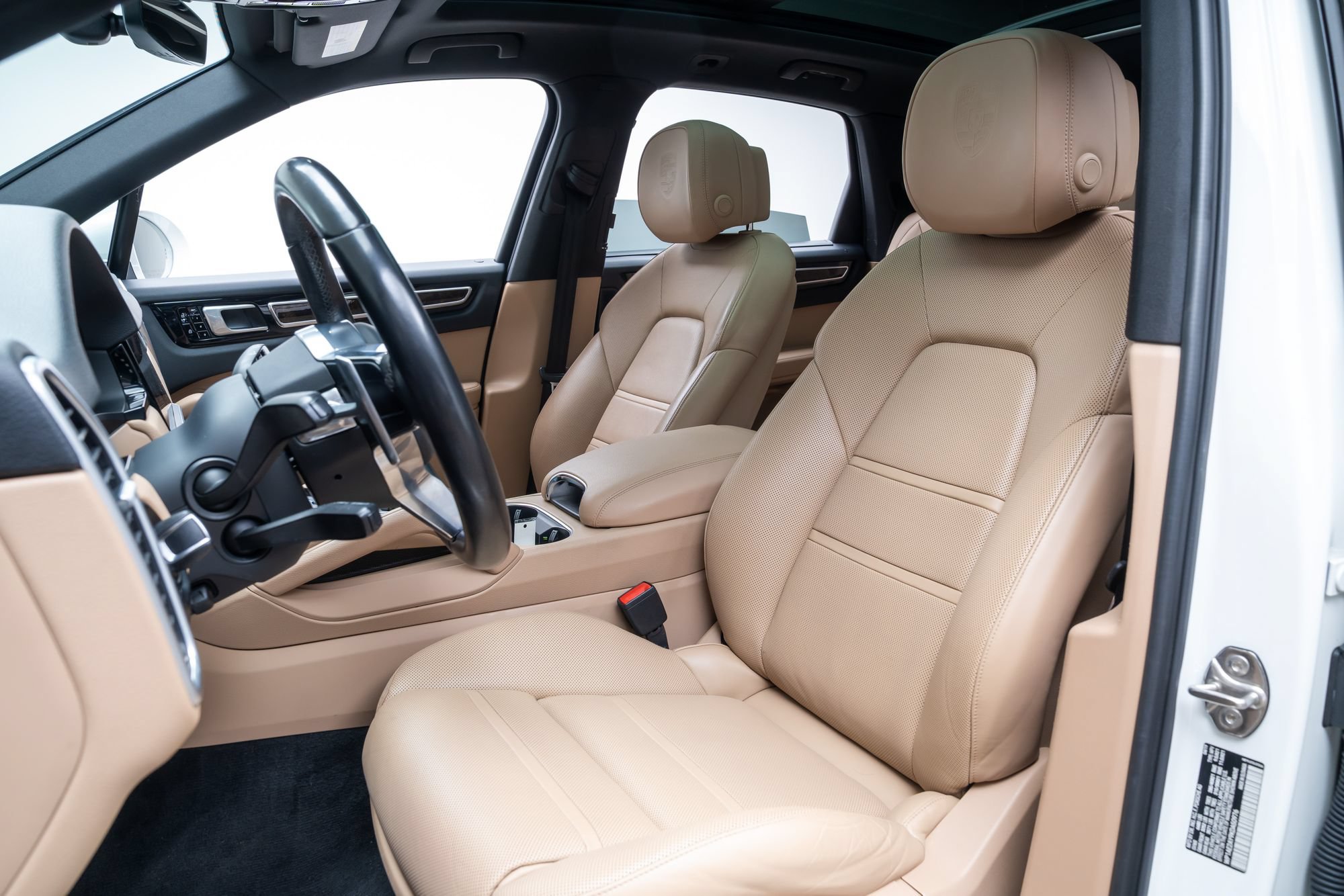 Used 2019 Porsche Cayenne E-Hybrid AWD/4WD image 18