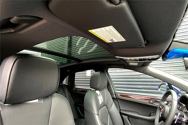 New 2025 Porsche Macan image 32