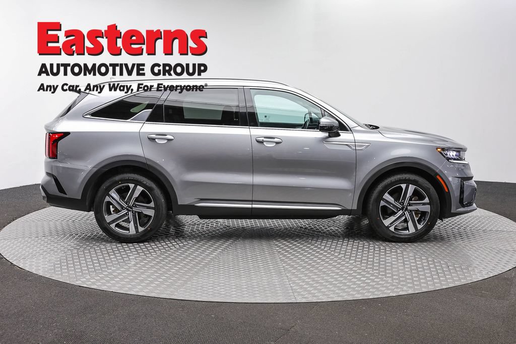 Used 2023 Kia Sorento EX AWD/4WD image 4