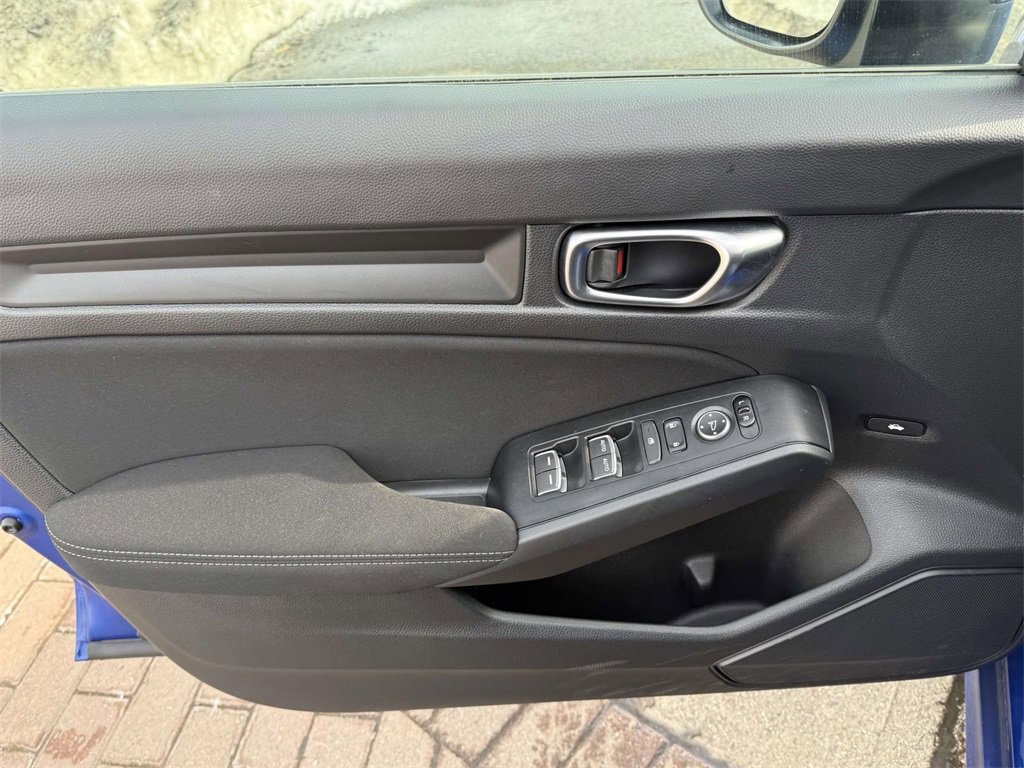 Used 2022 Honda Civic Sport image 9