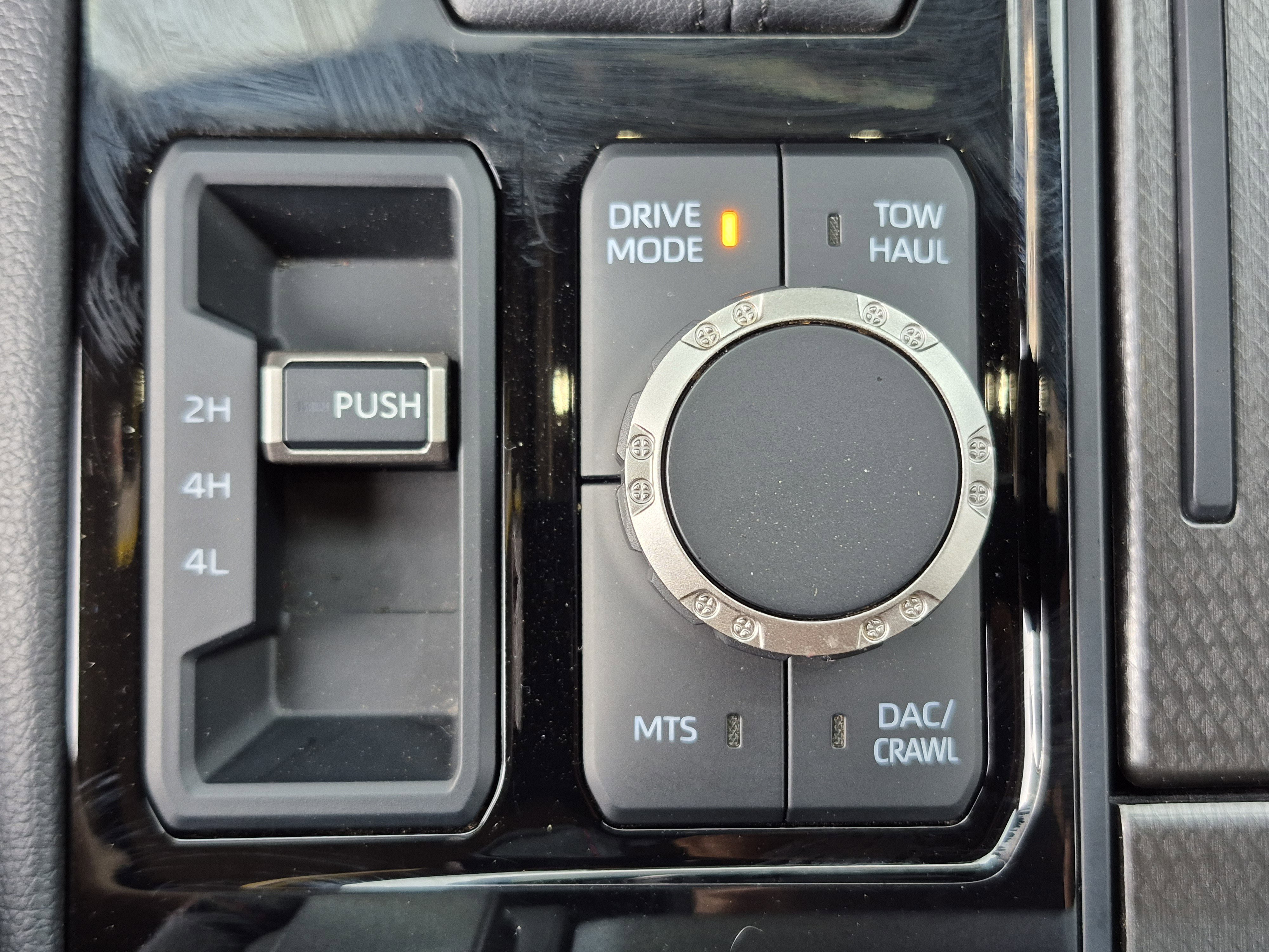 Used 2025 Toyota Sequoia TRD Pro AWD/4WD image 32