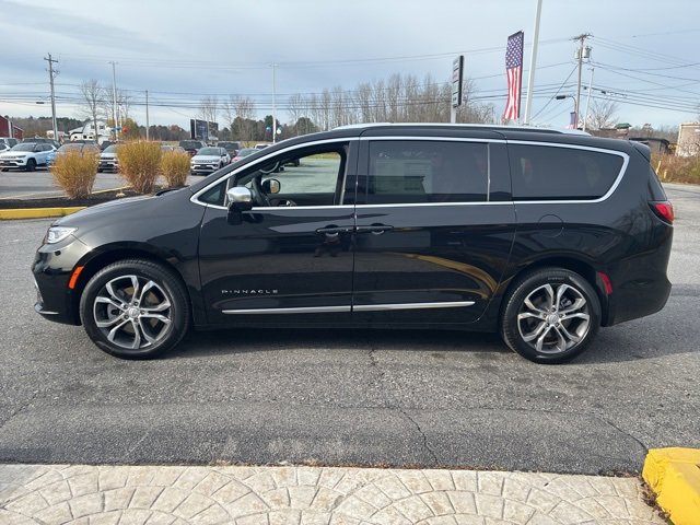 New 2026 Chrysler Pacifica Pinnacle w/ Trailer Tow Group image 4