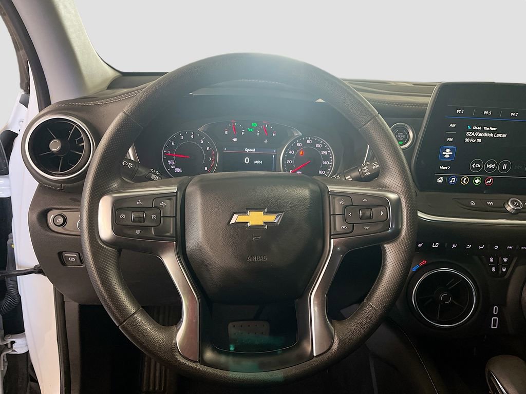Used 2024 Chevrolet Blazer LT w/ Convenience Package image 11