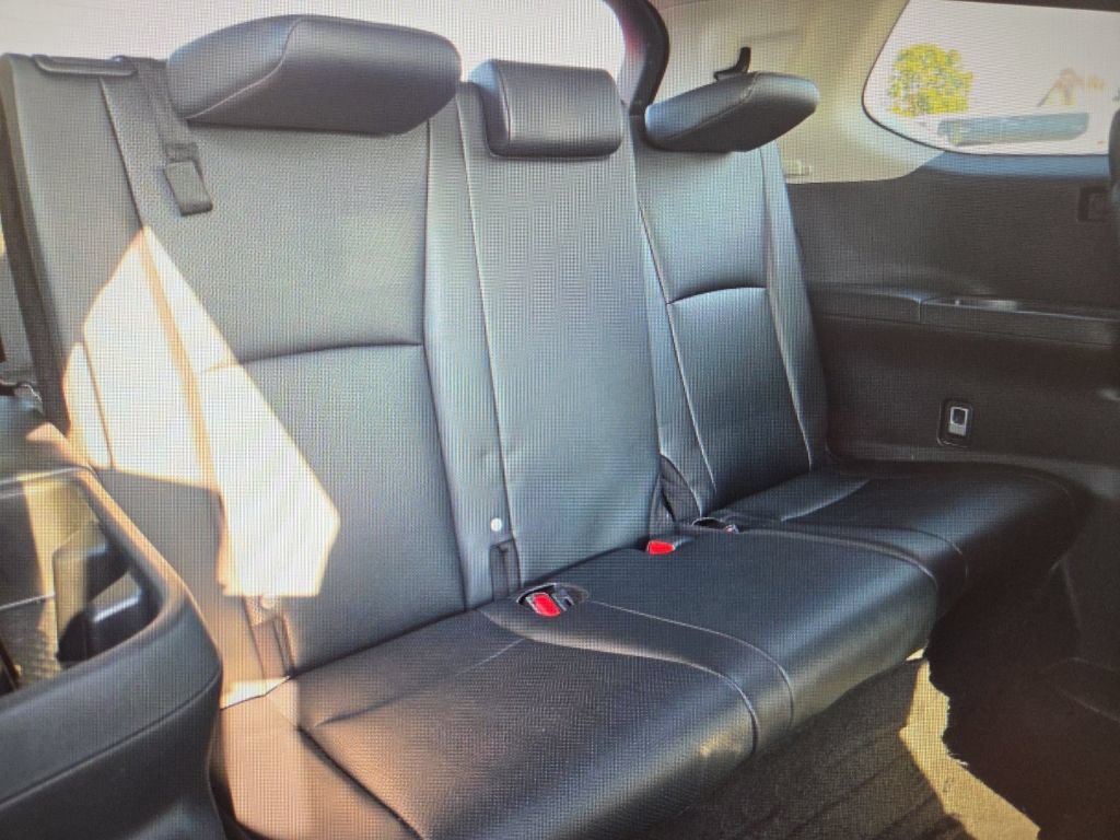 Used 2025 Toyota Grand Highlander AWD image 15