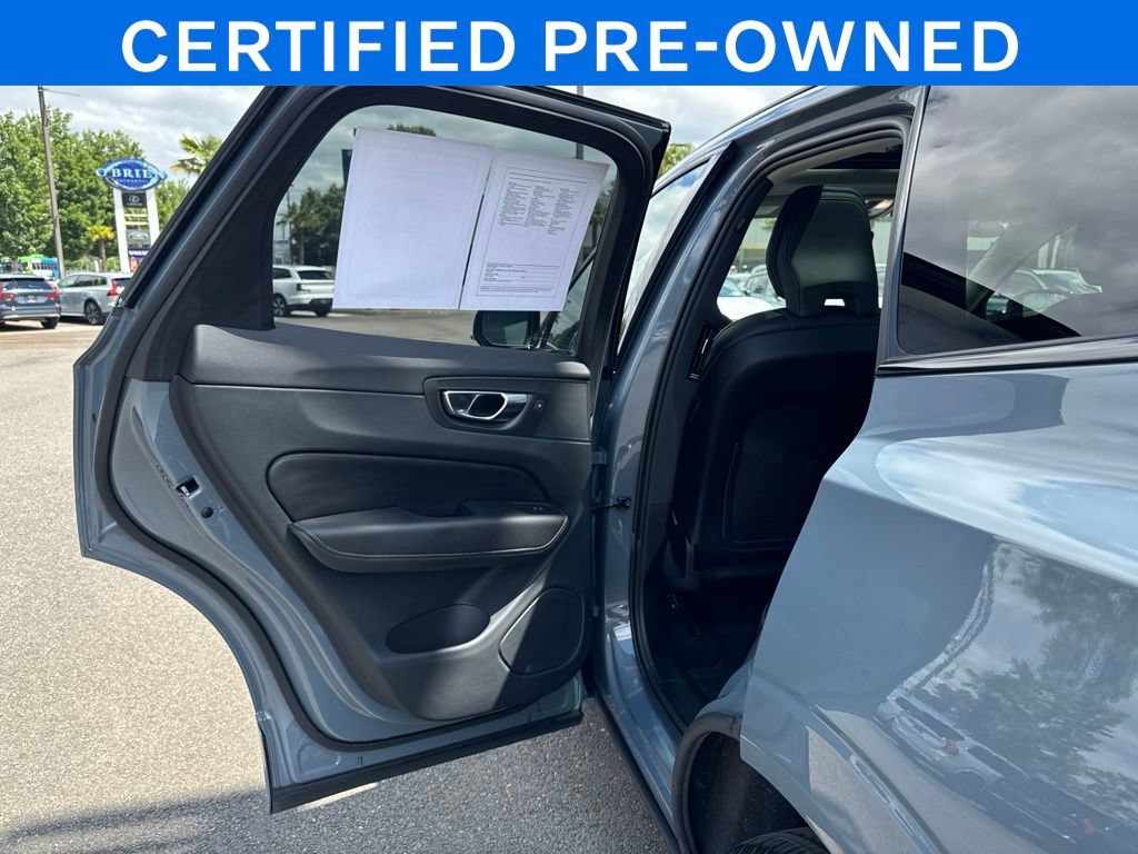 Certified 2023 Volvo XC60 T8 Ultimate AWD/4WD image 16