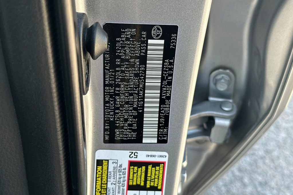 Used 2021 Toyota Camry SE FWD image 31