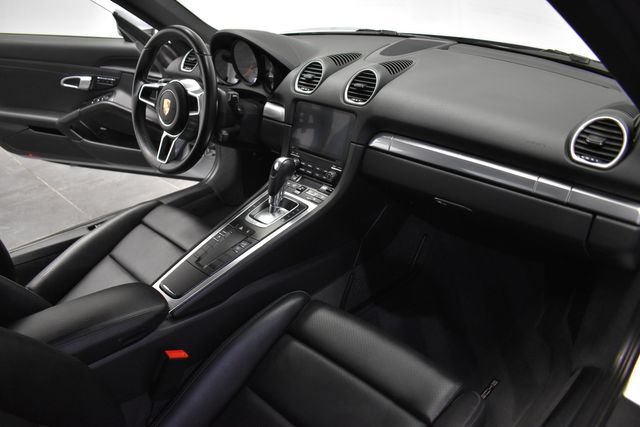 Used 2018 Porsche 718 Cayman S RWD image 14