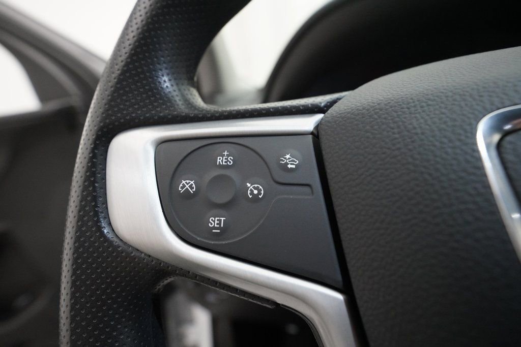 Used 2023 GMC Terrain SLE w/ Driver Convenience Package image 18