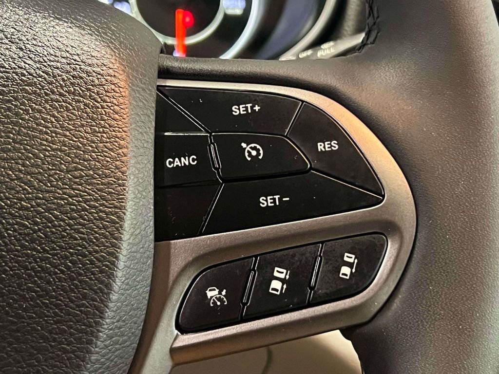 Used 2021 Jeep Cherokee Limited image 25