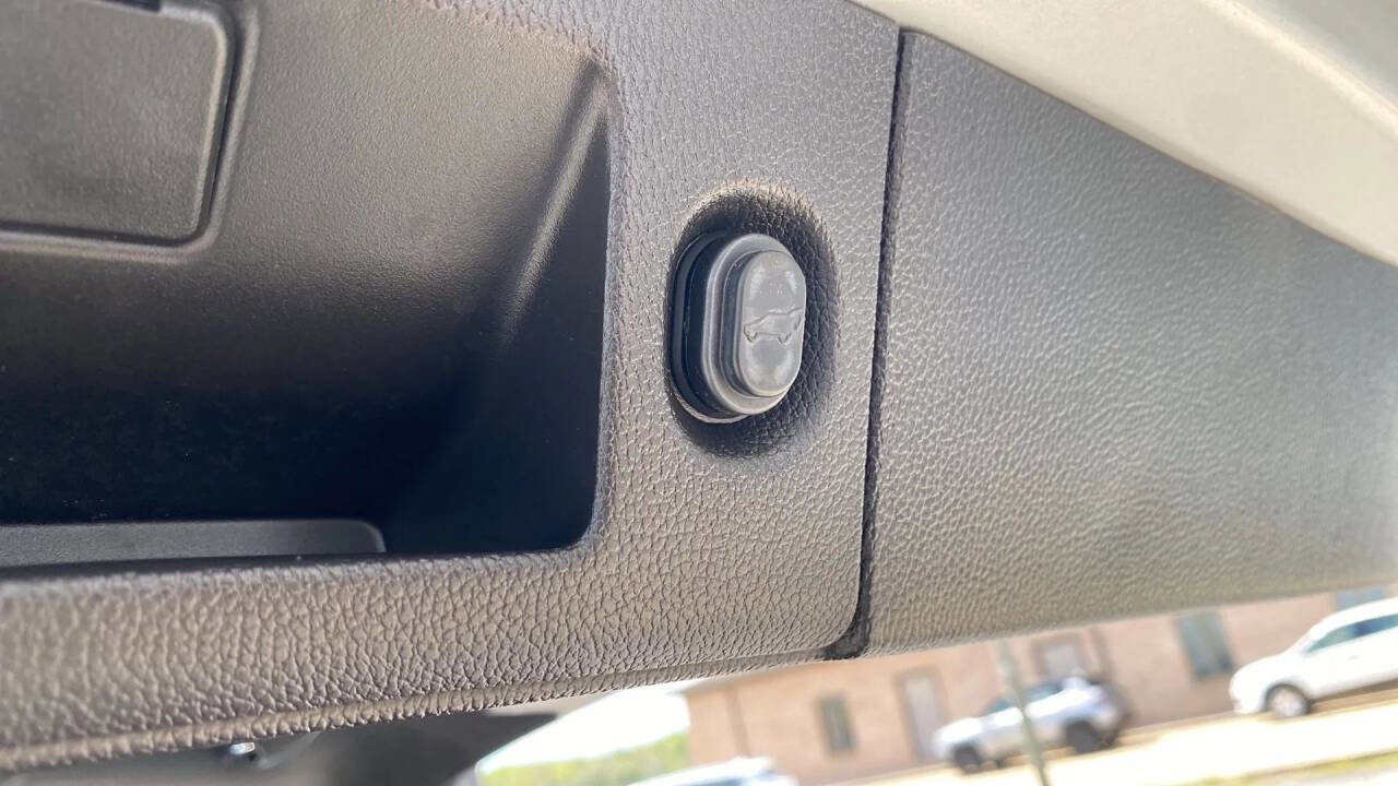 Used 2018 Chevrolet Tahoe Premier image 36