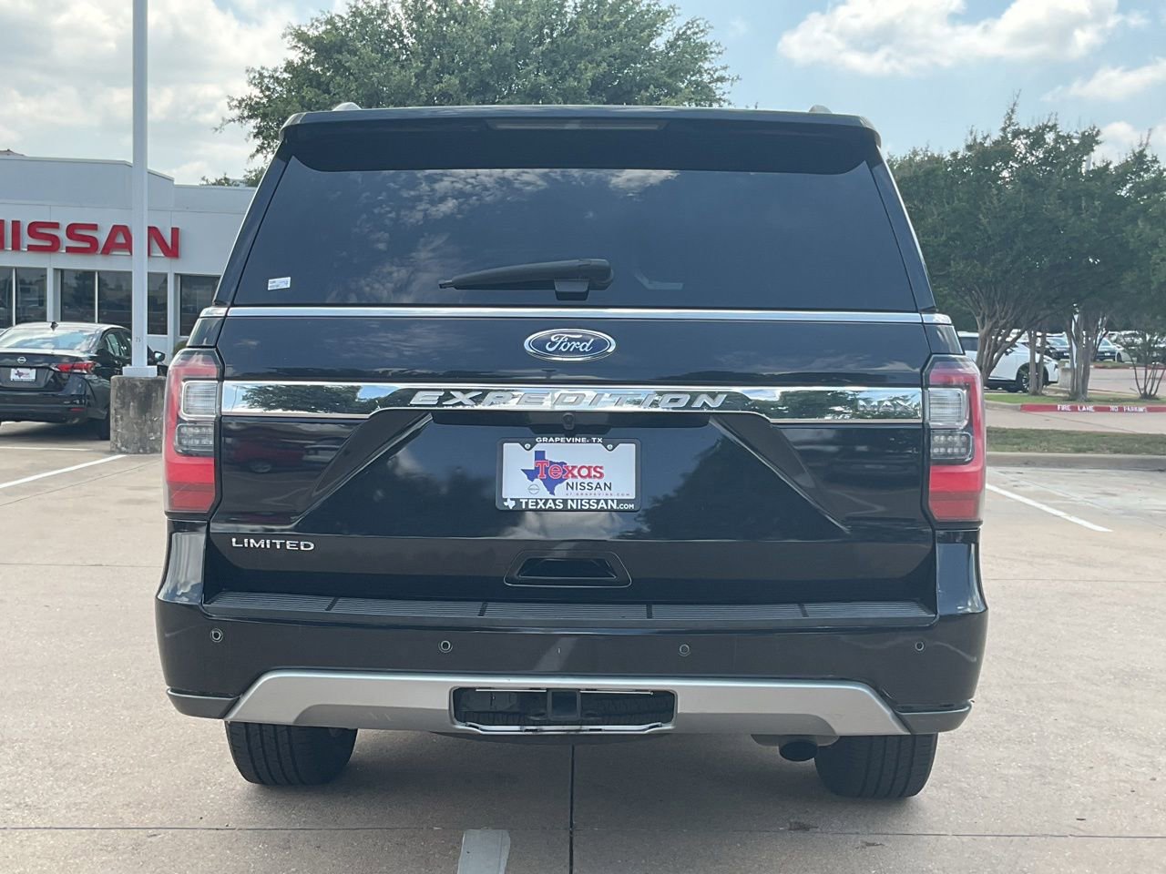 Used 2021 Ford Expedition Max Limited AWD/4WD image 5