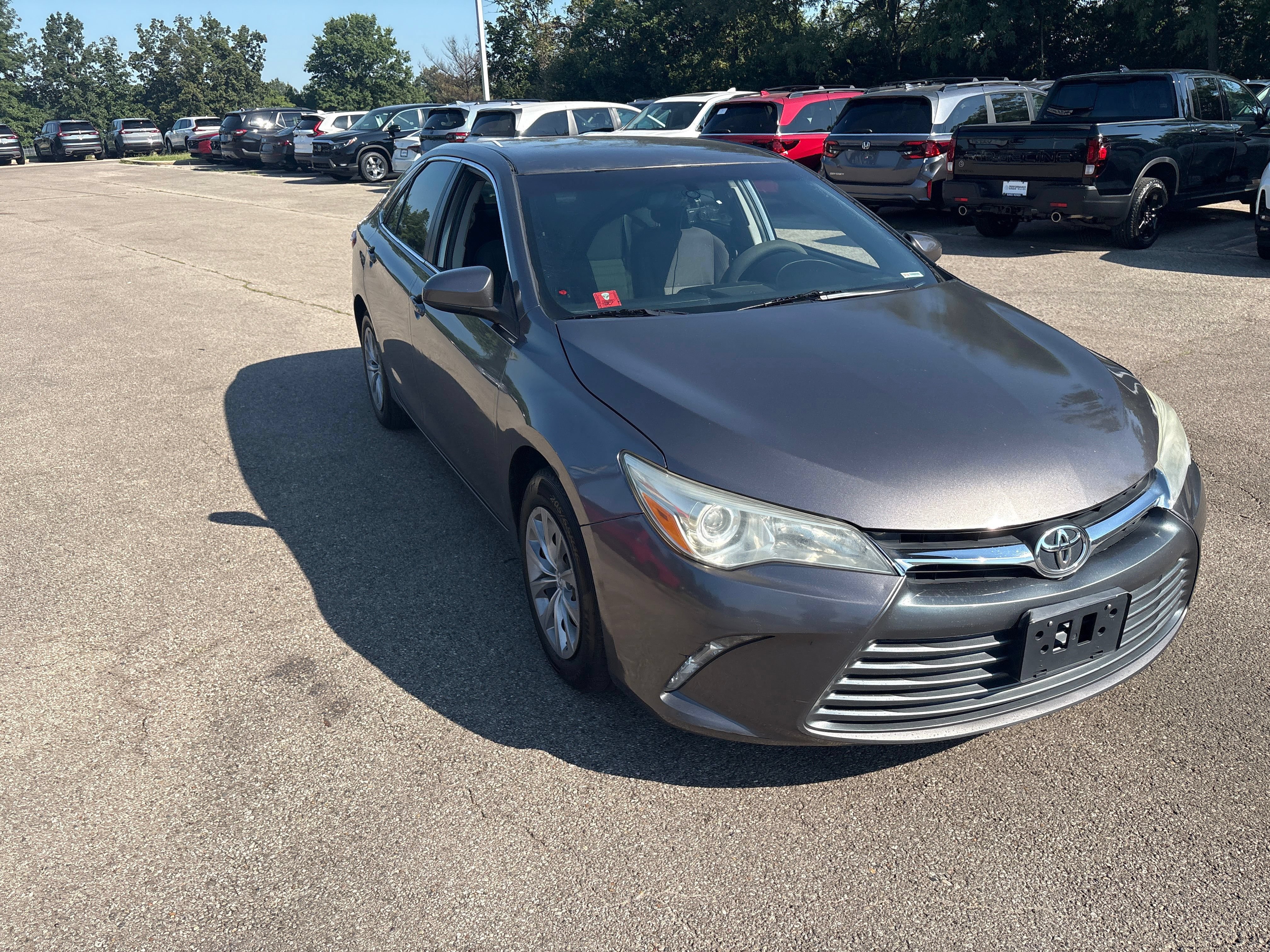 Used 2015 Toyota Camry LE FWD image 15