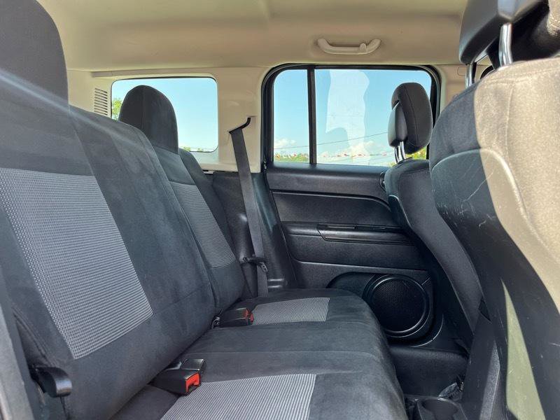Used 2014 Jeep Patriot Latitude FWD image 16