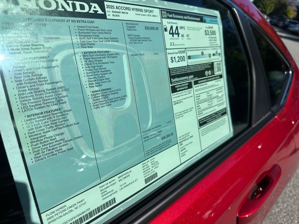 Used 2025 Honda Accord Sport image 33