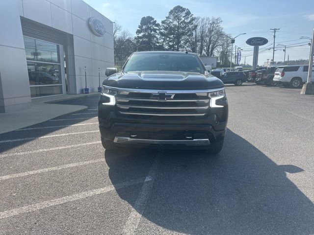 Used 2023 Chevrolet Silverado 1500 High Country w/ Technology Package image 2