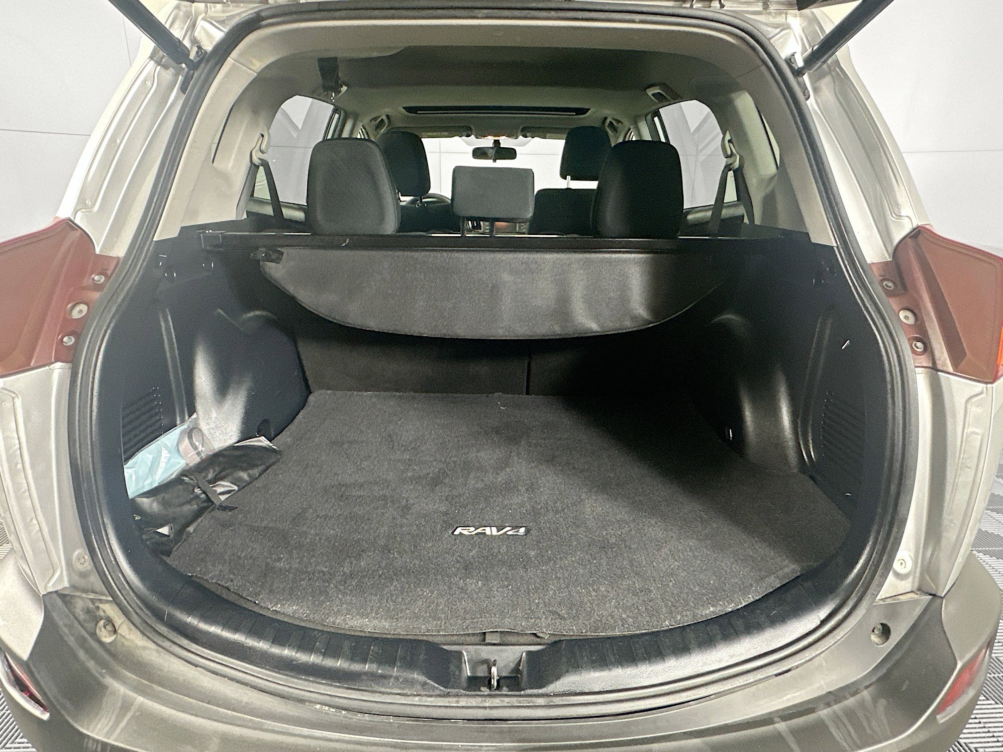 Used 2015 Toyota RAV4 XLE image 27