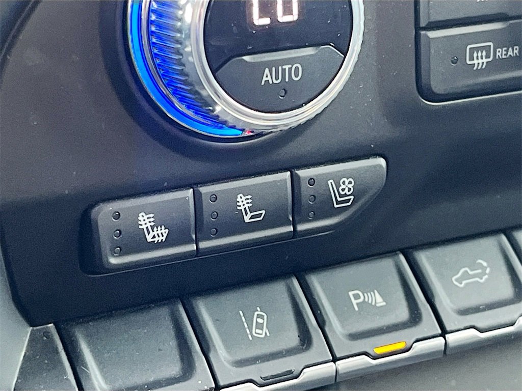 Used 2022 GMC Sierra 2500 Denali w/ Denali Ultimate Package image 21