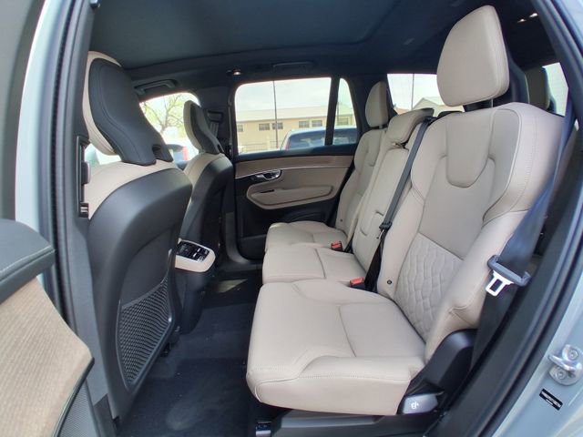 New 2026 Volvo XC90 B6 Plus w/ Protection Package Premier AWD/4WD image 17