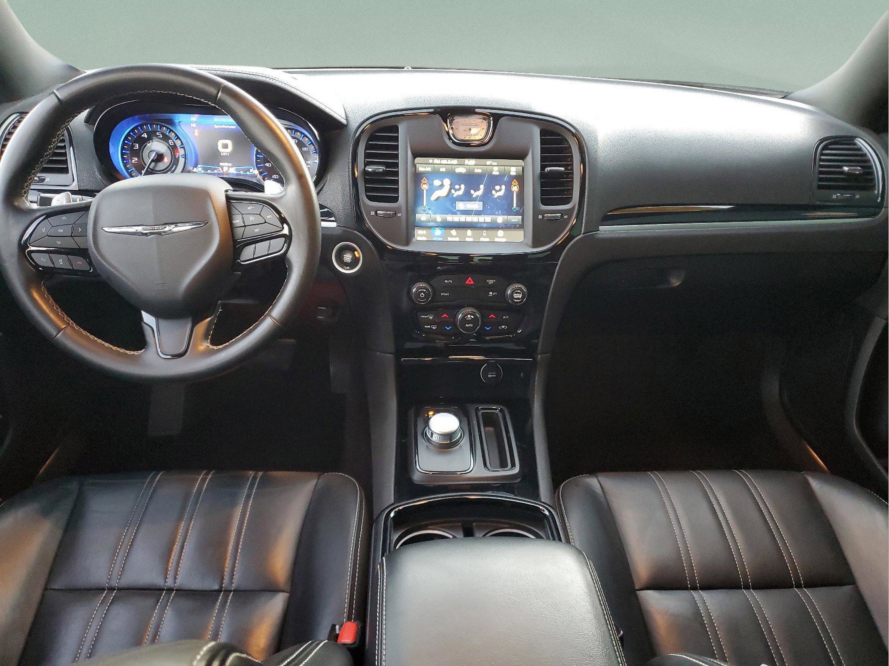 Certified 2020 Chrysler 300 S image 11