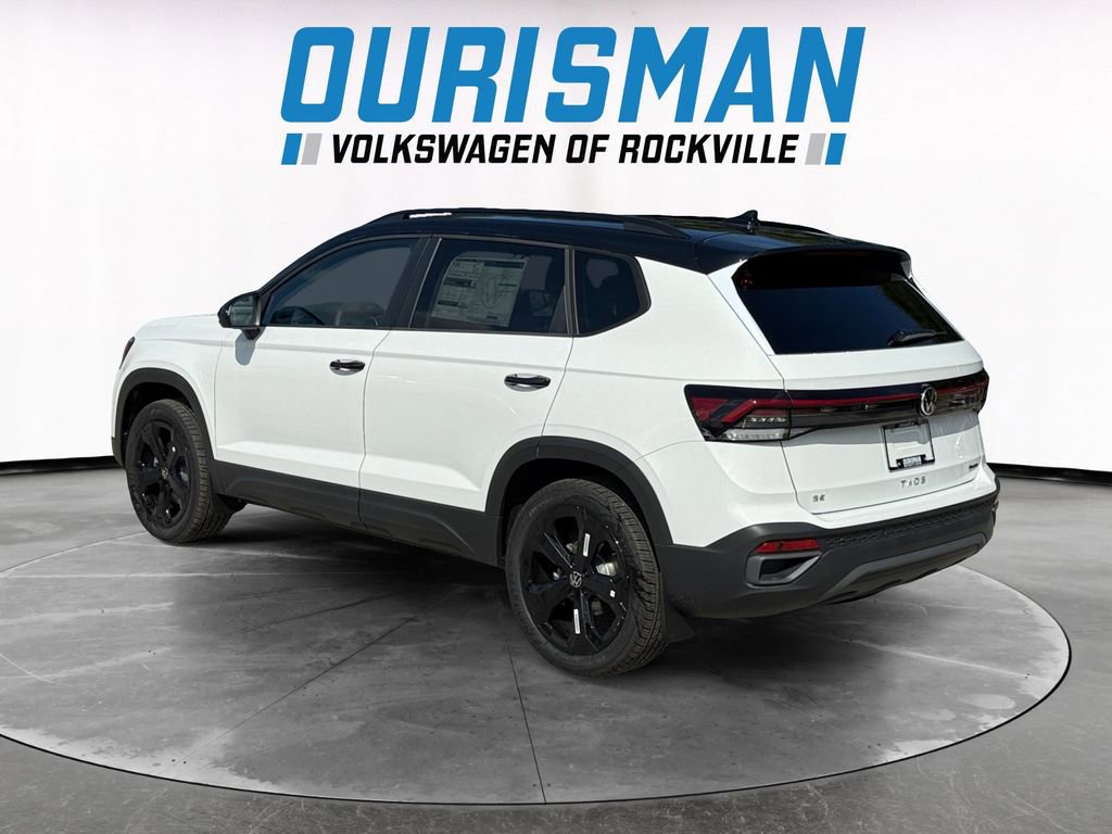 New 2025 Volkswagen Taos SE image 4