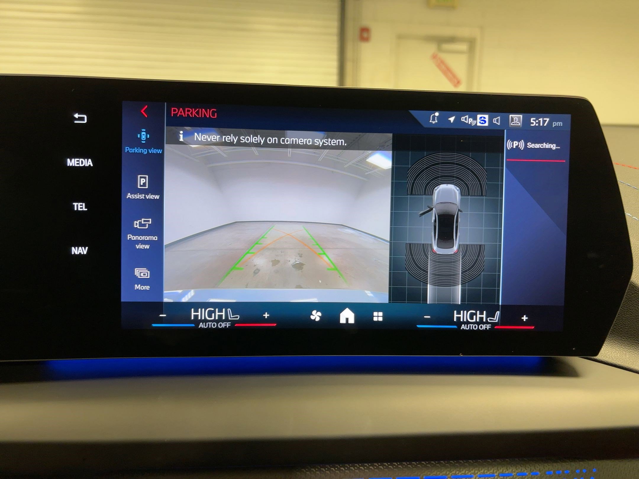 Used 2025 BMW M235i xDrive w/ Premium Package image 25