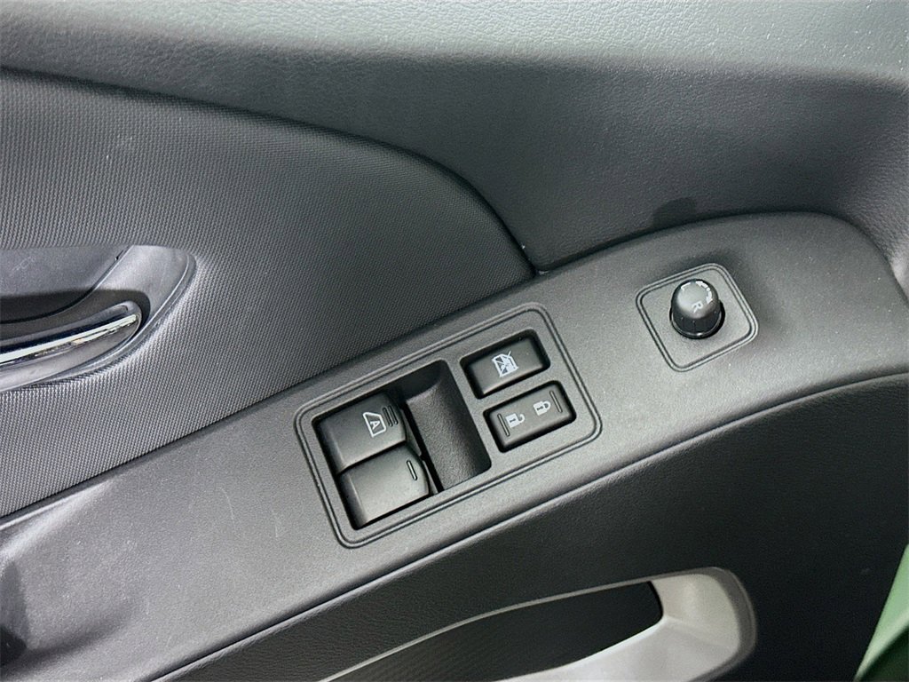 Used 2024 Nissan Frontier SV w/ SV Convenience Package image 24